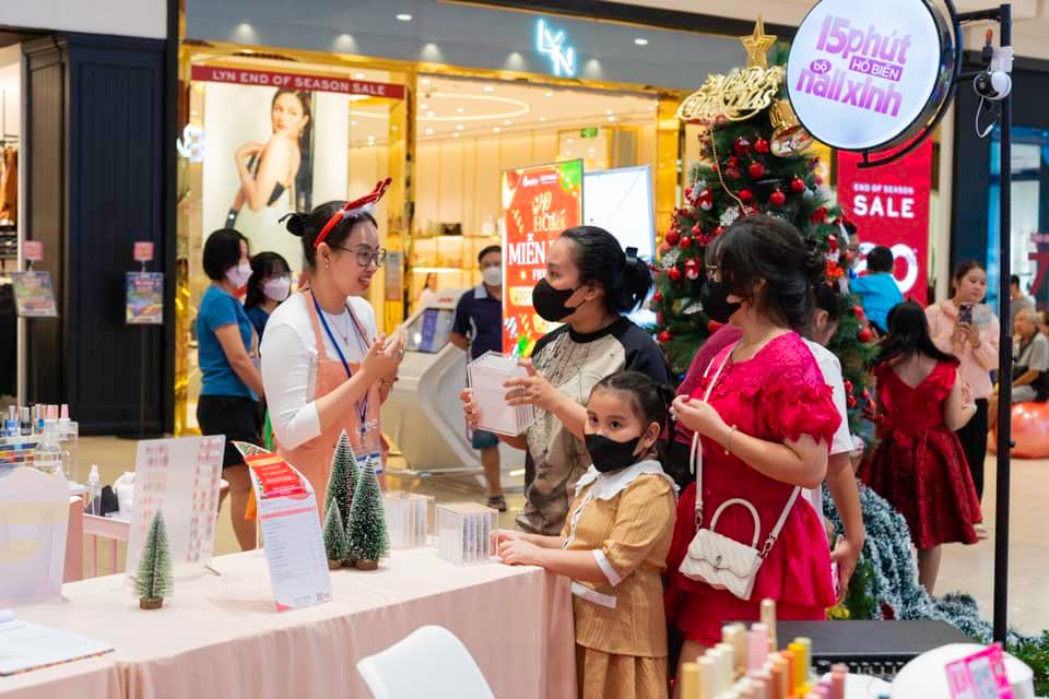 Aeon mall bình tân x yabe vietnam: christmas nail art event