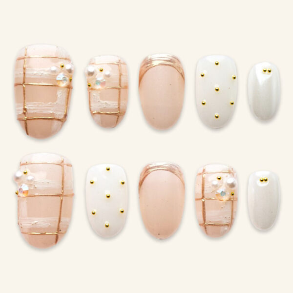 Press on nails lovely cream 1048