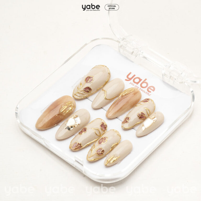 Press on nails shinny cream 1109
