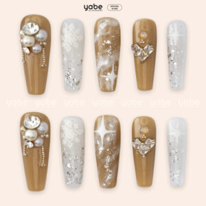 From minimal to glam: best seasonal press-on nails to try
