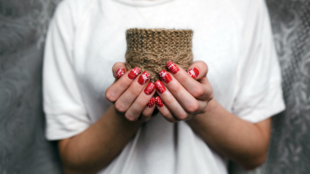 How to wear red nails for any occasion – from work to date night