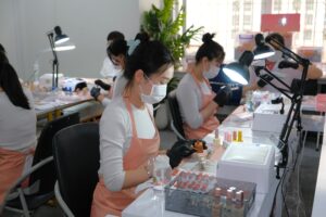 Handmade fake nails vs press-ons: what’s the real difference? (nailbox & diy guide)