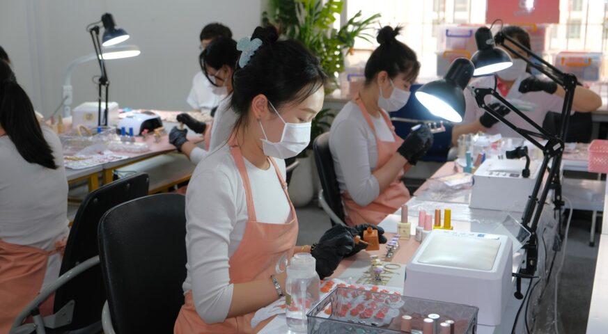 Handmade fake nails vs press-ons: what’s the real difference? (nailbox & diy guide)