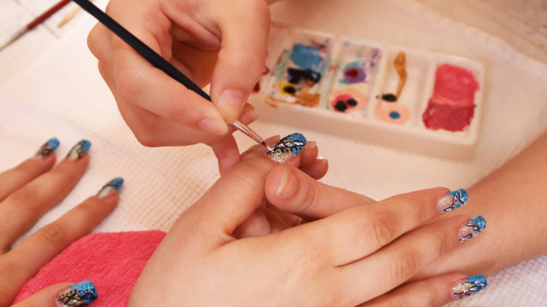 The disruptive future of fingernail printer machines in the nail industry