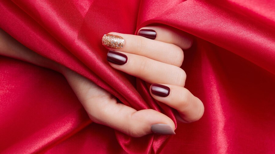 How to wear red nails for any occasion – from work to date night