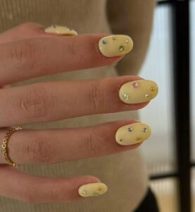Top 10 stunning spring nail colors to try in 2025 for a fresh new look