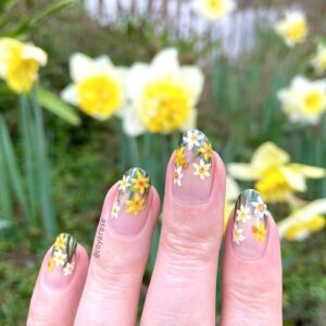 Top 10 stunning spring nail colors to try in 2025 for a fresh new look