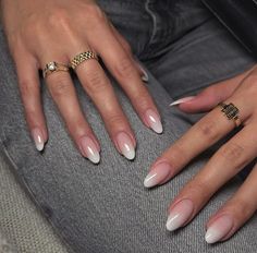 Top 10 press-on nail styles loved by vietnamese millennials and gen z