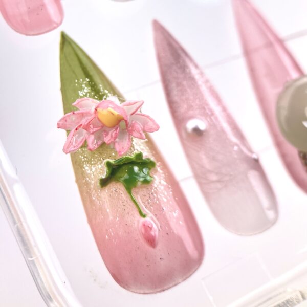 Jade lotus blossom press on nails