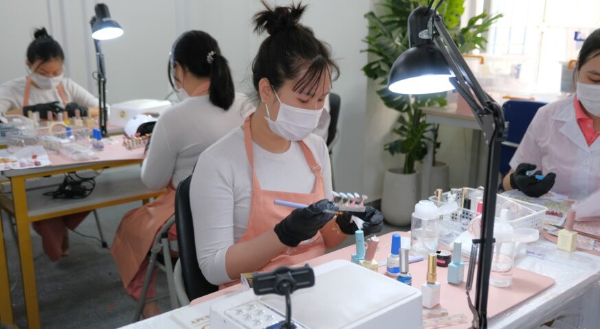 Yabe vietnam press on nails: the ultimate guide to salon-quality nails in minutes