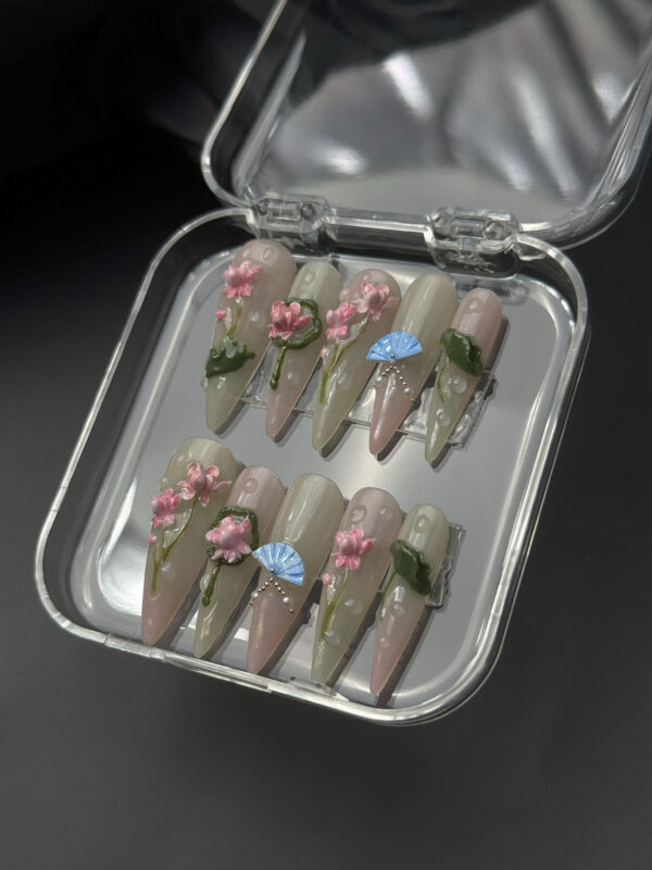 Cherry fan elegance press on nails