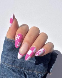 Stunning pink nails 2025 trends you’ll fall in love with