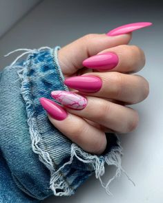 Stunning pink nails 2025 trends you’ll fall in love with