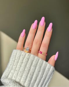 Stunning pink nails 2025 trends you’ll fall in love with