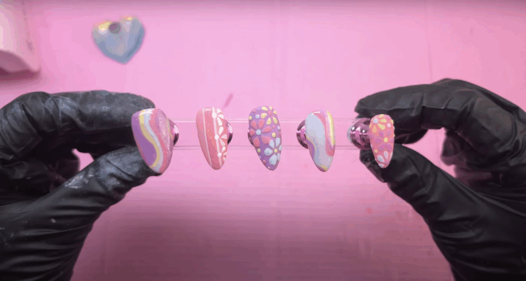 Handmade vs mass-produced press-on nails – why go handmade?