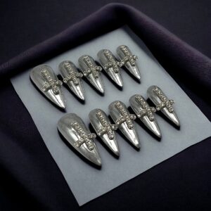 Top 10 press on nail trends in 2025 (designs you’ll love)